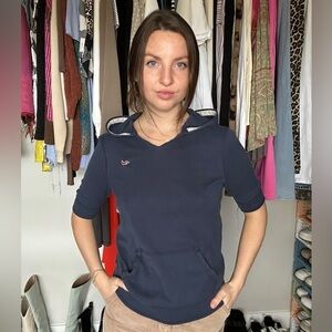 Y2K Hollister Short-Sleeve Hoodie – Size M